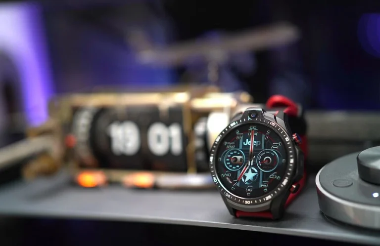 Garmin, Amazfit і Samsung: 5 смартгодинників, які вигідніші за Galaxy Watch Ultra 2